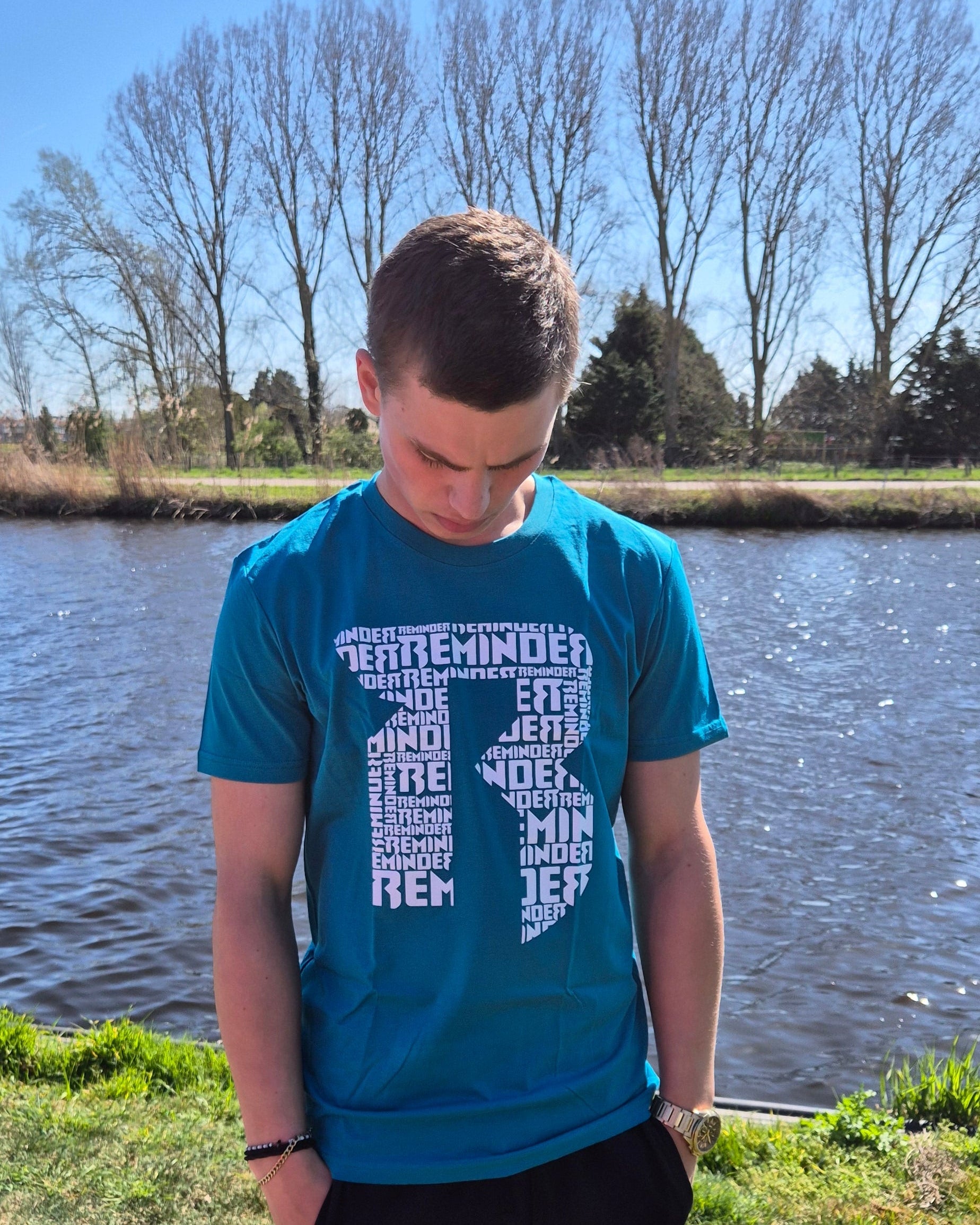 Reminder logo shirt