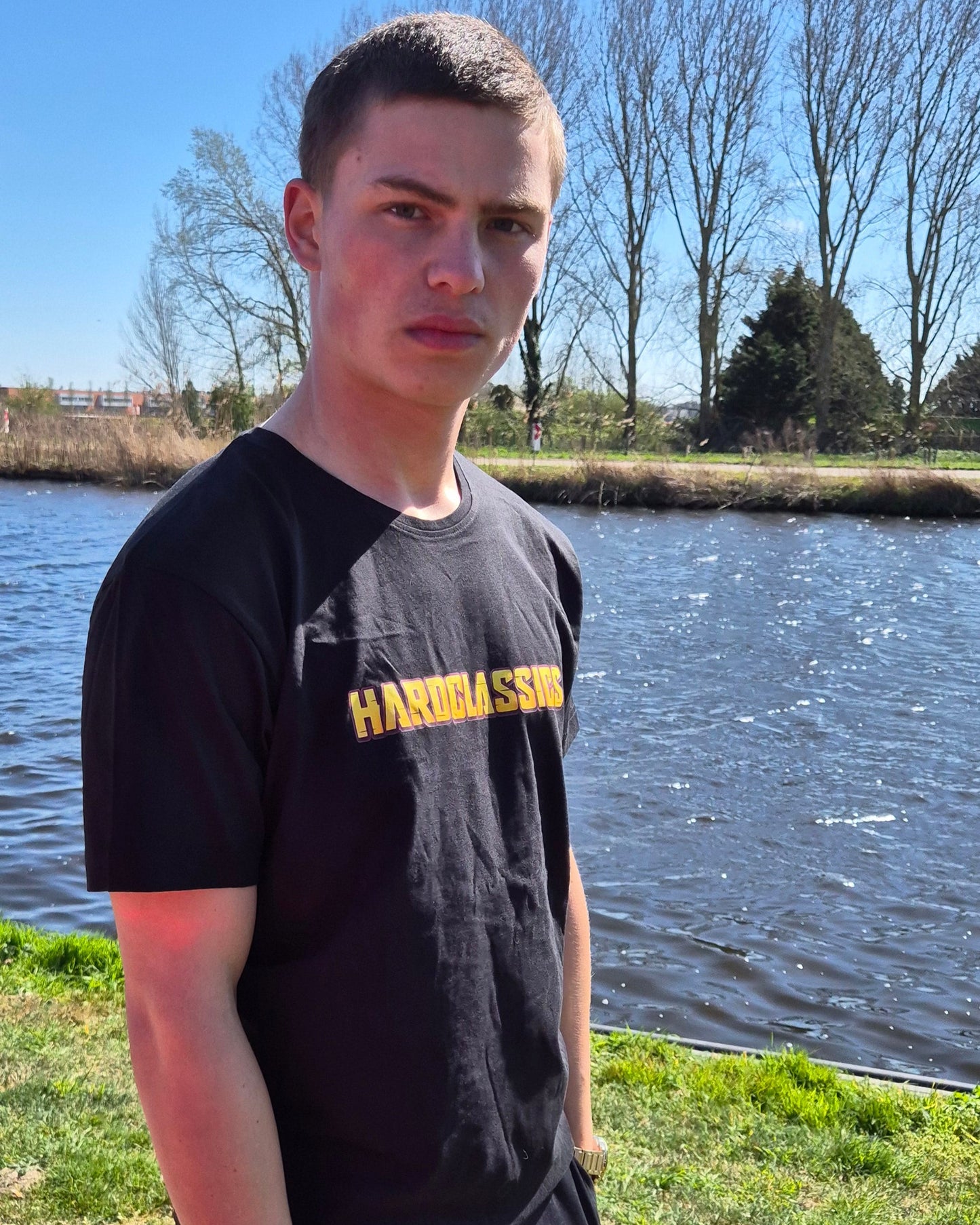 hardclassics logo shirt gele opdruk
