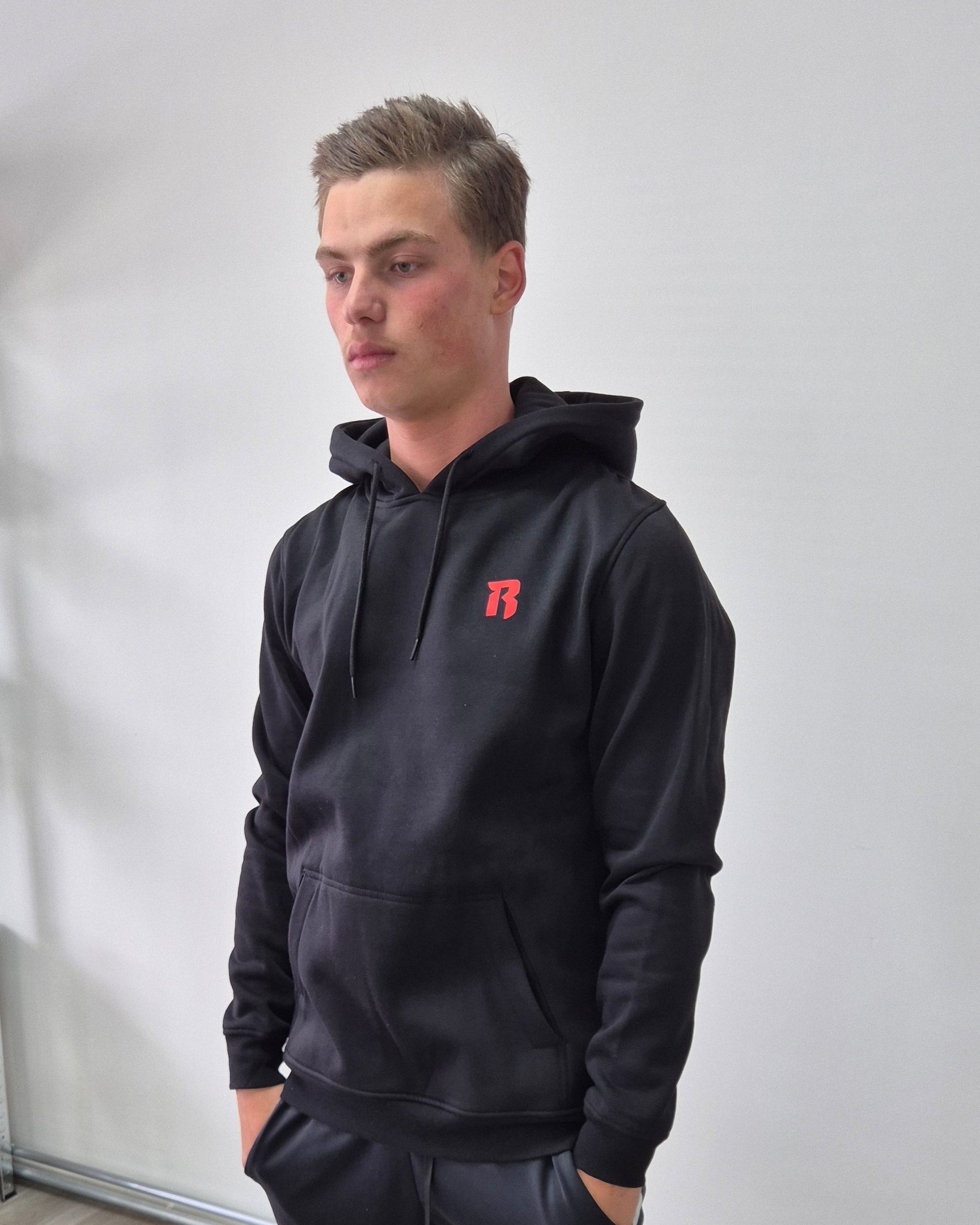 reminder underground hoodie zwart