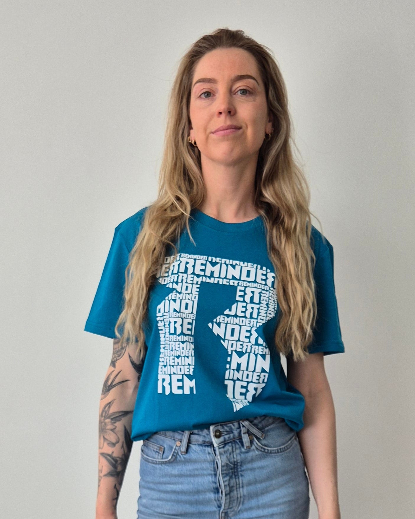 Reminder R logo shirt Ocean